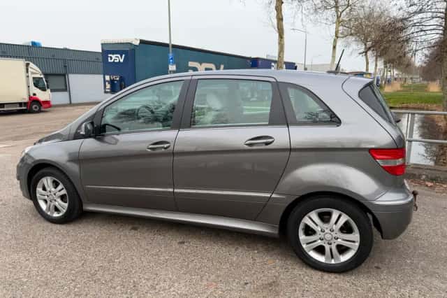 Mercedes-Benz B-Klasse (2010) thumbnail 4