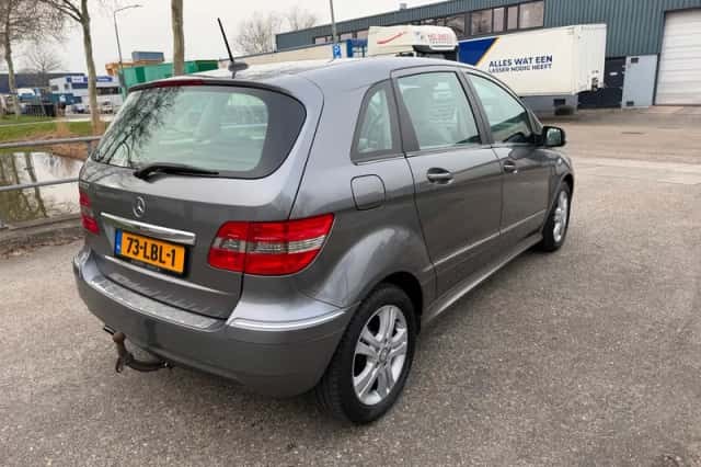 Mercedes-Benz B-Klasse (2010) thumbnail 6