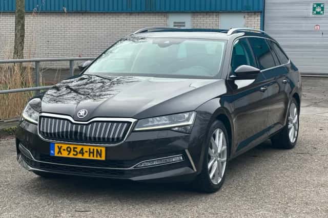 Škoda Superb (2020) thumbnail 1