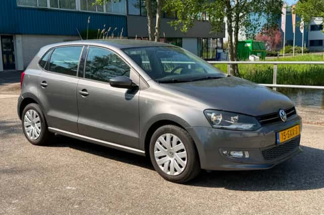 Volkswagen Polo (2012) thumbnail 6