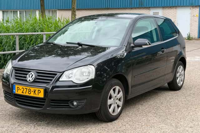 Volkswagen Polo (2009) thumbnail 1
