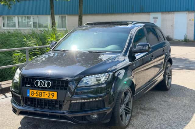 Audi Q7 (2013) thumbnail 1