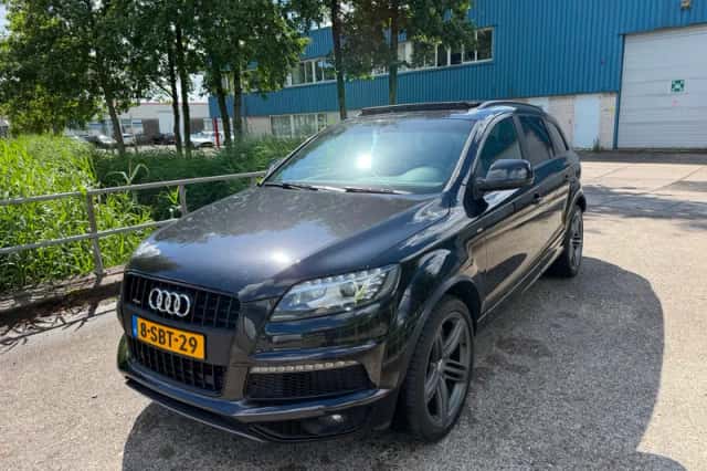 Audi Q7 (2013) thumbnail 2