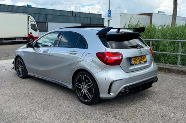 Mercedes-Benz A-Klasse (2018) thumbnail 3