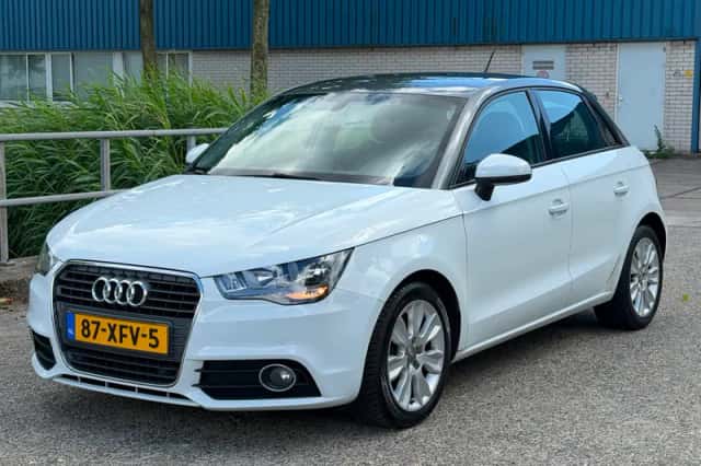 Audi A1 (2012) thumbnail 1