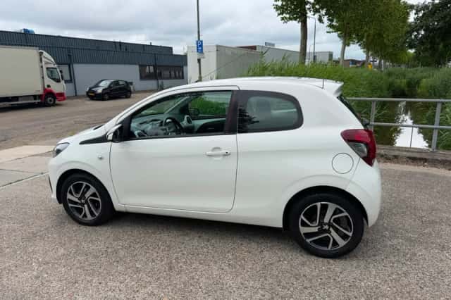 Peugeot 108 (2014) thumbnail 3