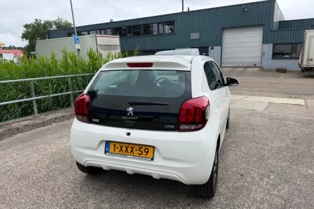 Peugeot 108 (2014) thumbnail 5