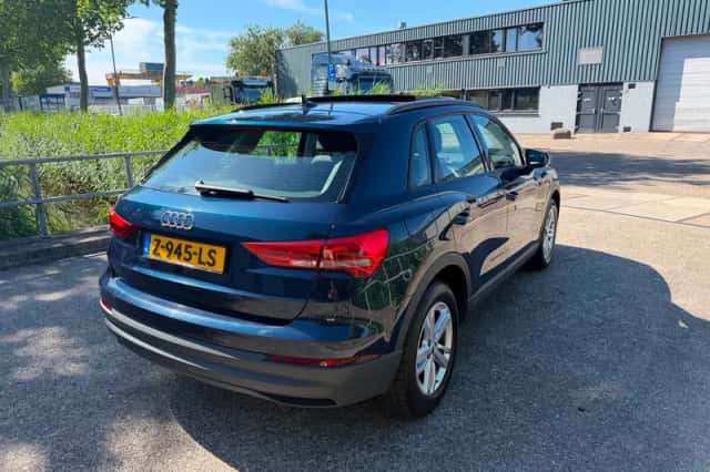 Audi Q3 (2019) thumbnail 6