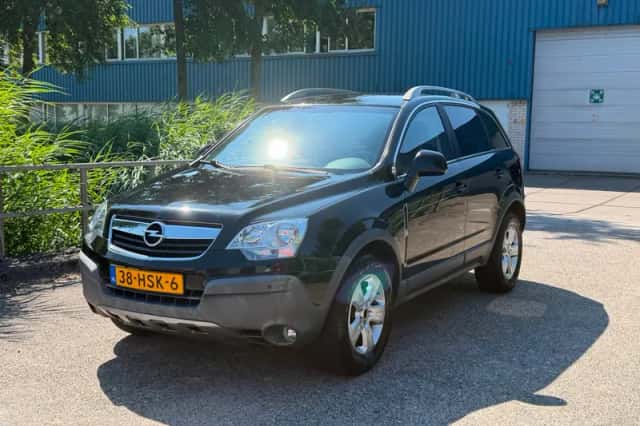 Opel Antara (2009) thumbnail 1