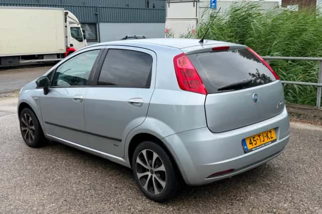Fiat Grande Punto (2006) thumbnail 2