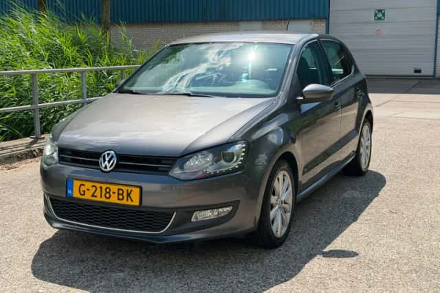 Volkswagen Polo (2011) thumbnail 1