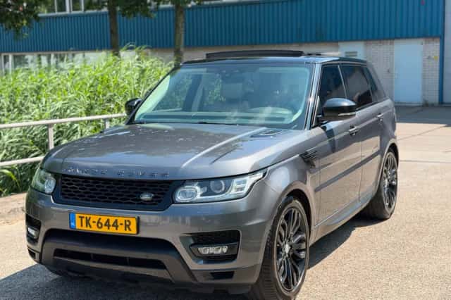 Land Rover Range Rover Sport (2017) thumbnail 1