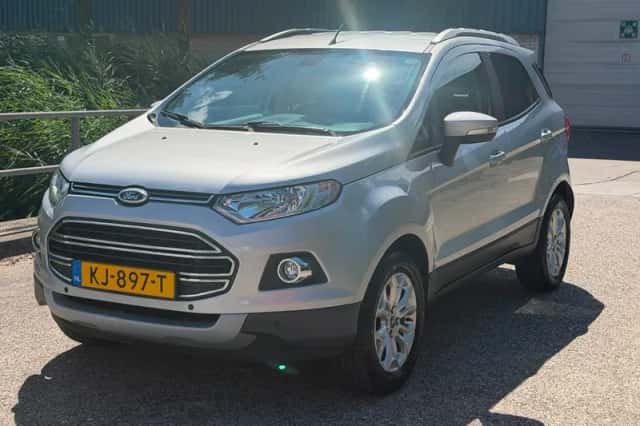 Ford EcoSport (2016) thumbnail 1