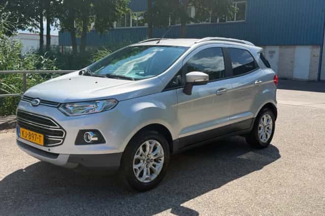 Ford EcoSport (2016) thumbnail 2