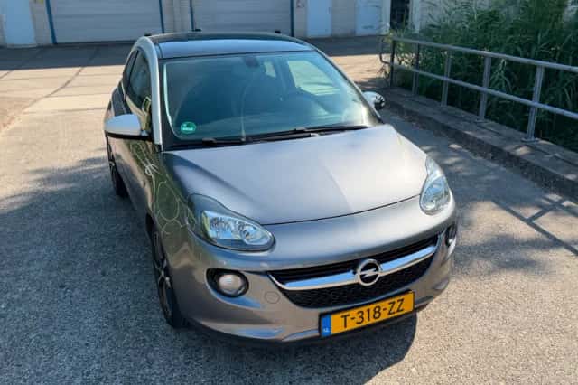 Opel Adam (2017) thumbnail 4