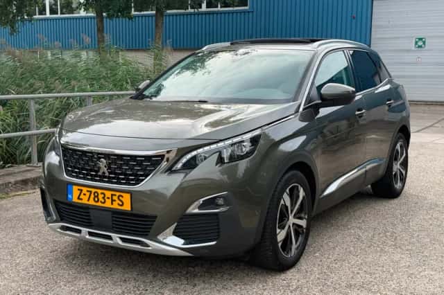 Peugeot 3008 (2017) thumbnail 1