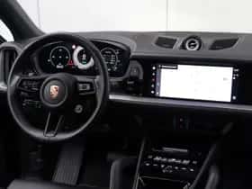 Porsche Cayenne (2024) thumbnail 12