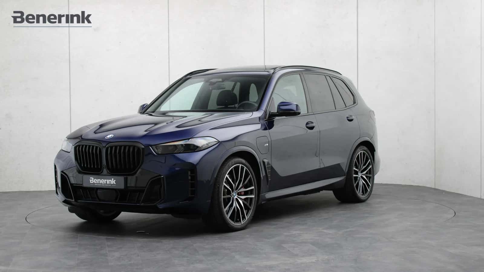 BMW X5 (2024) — foto 1