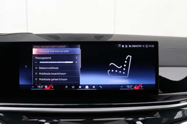 BMW X5 (2024) thumbnail 15