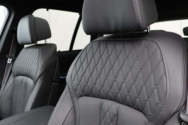 BMW X5 (2024) thumbnail 16