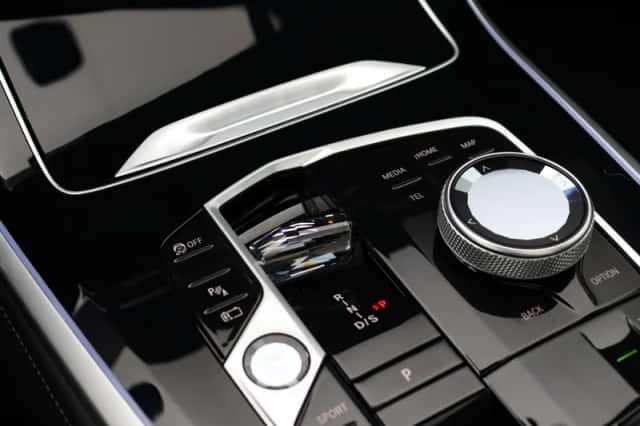 BMW X5 (2024) thumbnail 20