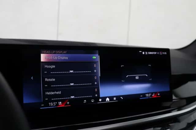 BMW X5 (2024) thumbnail 22