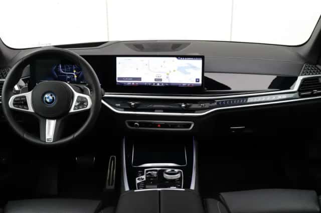 BMW X5 (2024) thumbnail 27