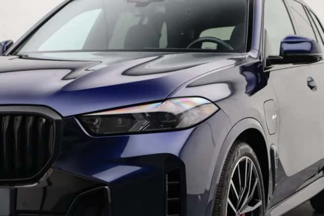 BMW X5 (2024) thumbnail 28