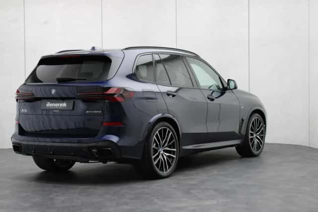 BMW X5 (2024) thumbnail 4