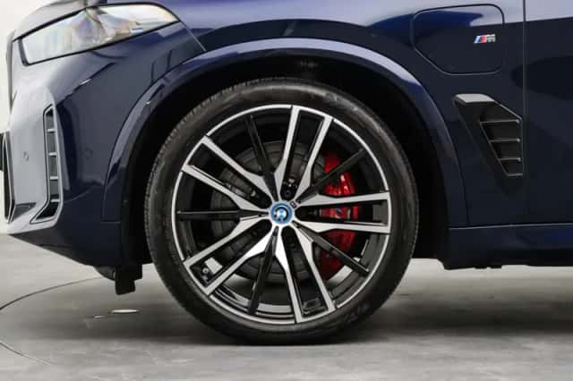 BMW X5 (2024) thumbnail 6