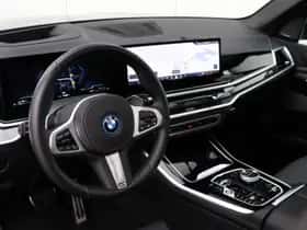 BMW X5 (2024) thumbnail 8