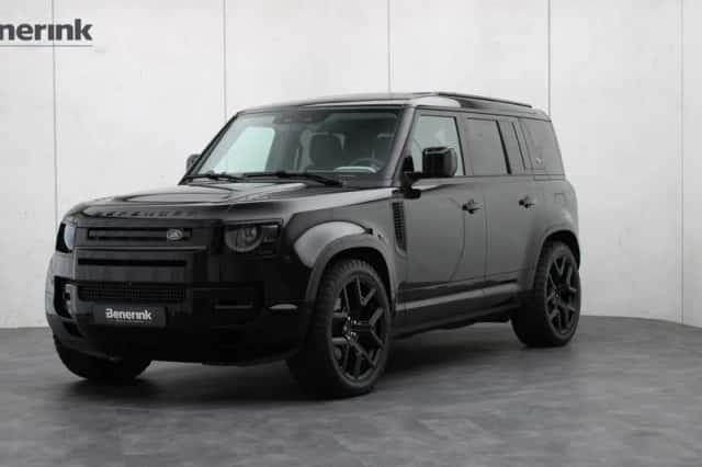 Land Rover Defender (2024) thumbnail 1