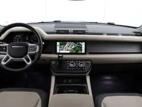 Land Rover Defender (2024) thumbnail 18