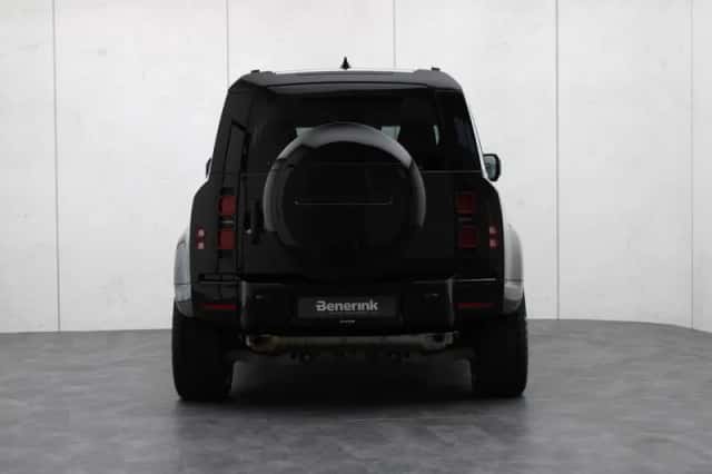 Land Rover Defender (2024) thumbnail 22