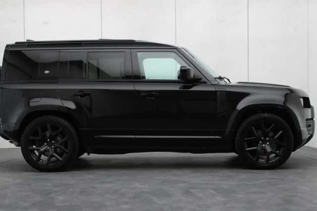 Land Rover Defender (2024) thumbnail 24