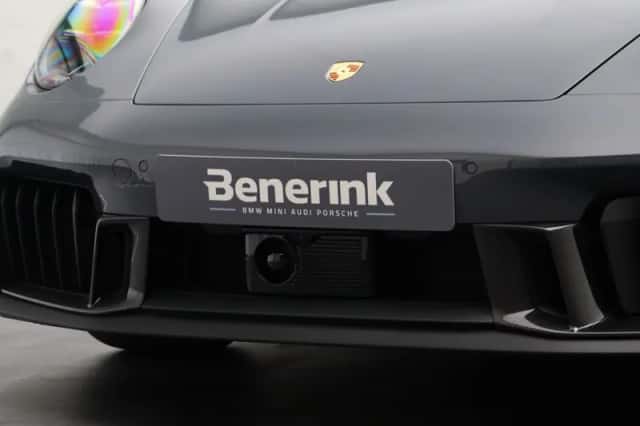 Porsche 911 (2025) thumbnail 18
