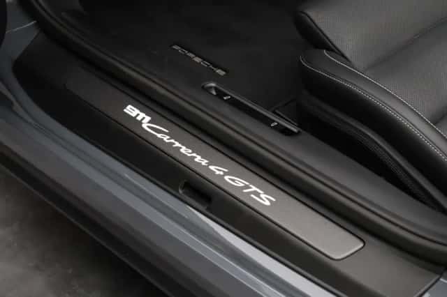 Porsche 911 (2025) thumbnail 19