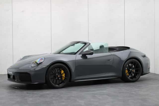 Porsche 911 (2025) thumbnail 30