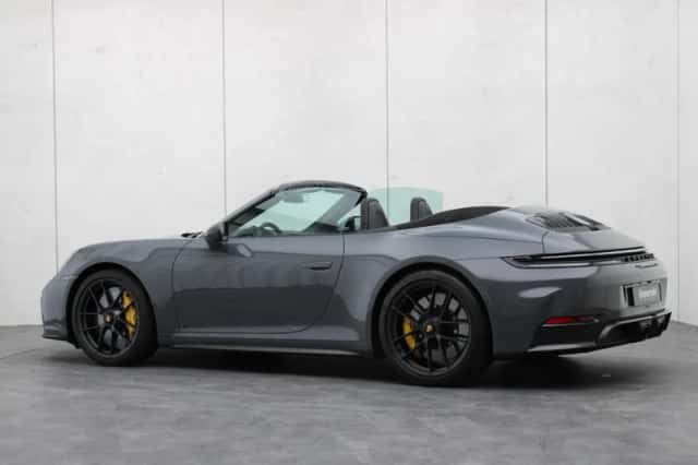 Porsche 911 (2025) thumbnail 31