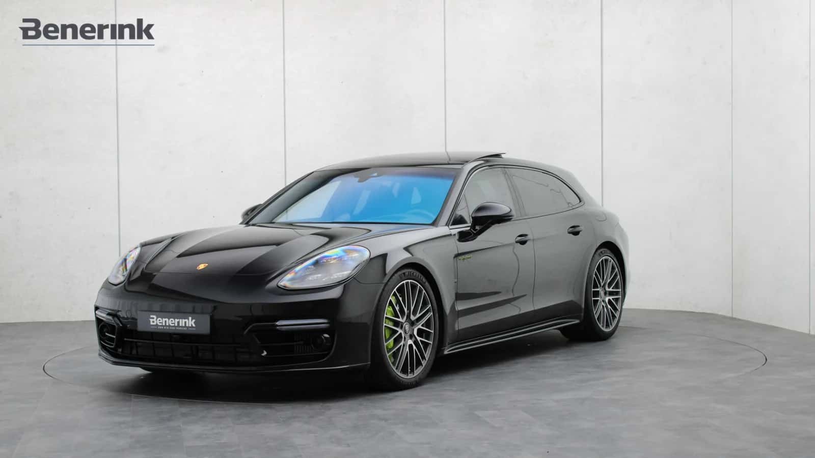 Porsche Panamera (2021) — foto 1