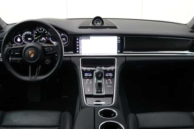 Porsche Panamera (2021) thumbnail 35