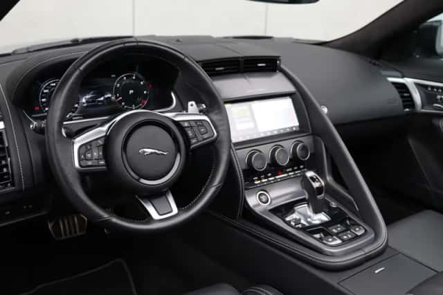 Jaguar F-Type (2021) thumbnail 8