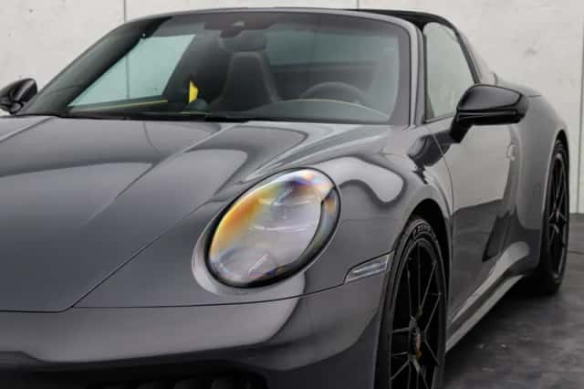 Porsche 911 (2025) thumbnail 21