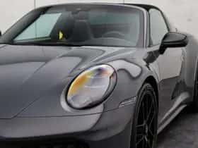 Porsche 911 (2025) thumbnail 21
