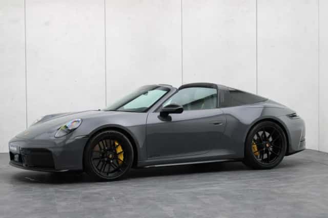Porsche 911 (2025) thumbnail 45