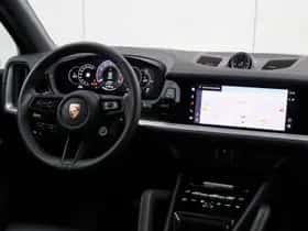 Porsche Cayenne (2025) thumbnail 14