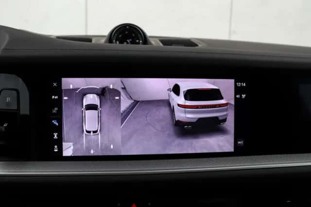 Porsche Cayenne (2025) thumbnail 16