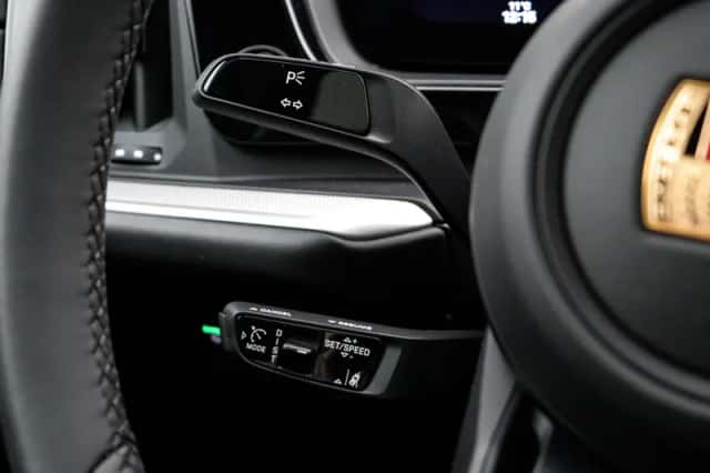 Porsche Cayenne (2025) thumbnail 20
