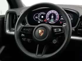 Porsche Cayenne (2025) thumbnail 23