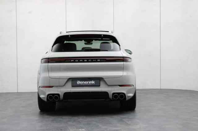 Porsche Cayenne (2025) thumbnail 31